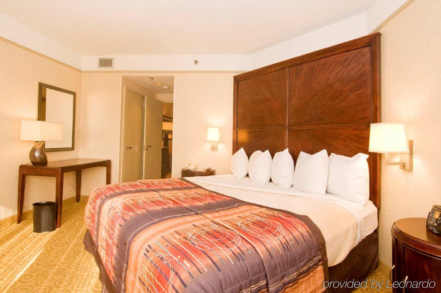 Embassy Suites By Hilton Atlanta Galleria Smyrna Værelse billede