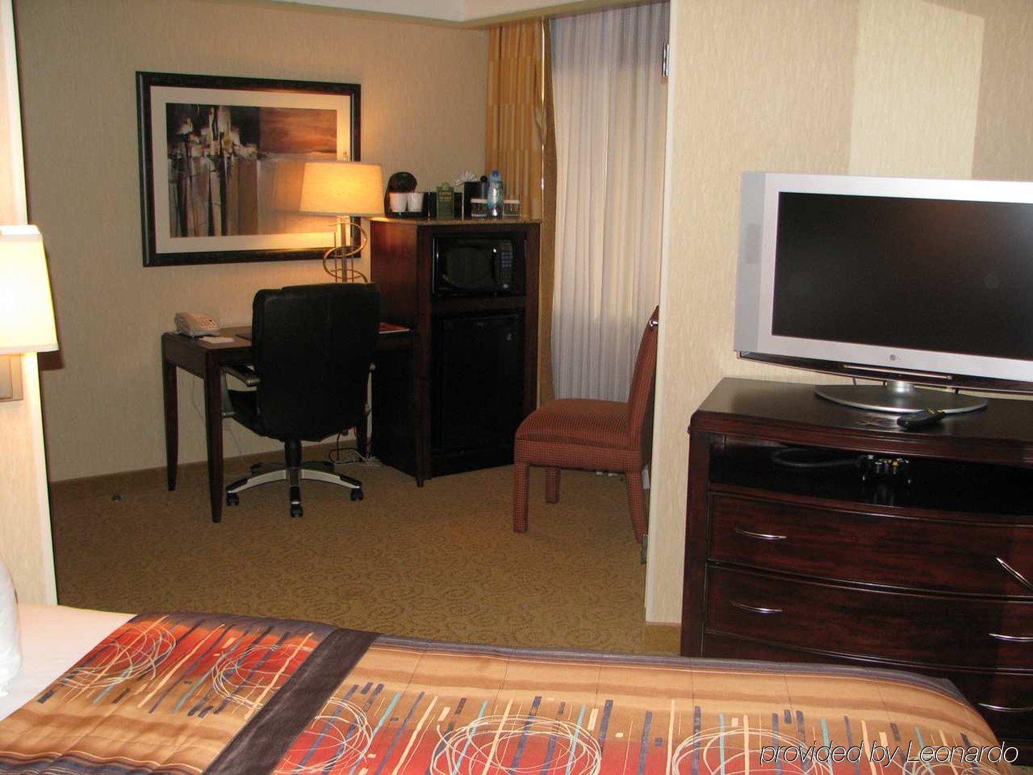 Embassy Suites By Hilton Atlanta Galleria Smyrna Værelse billede